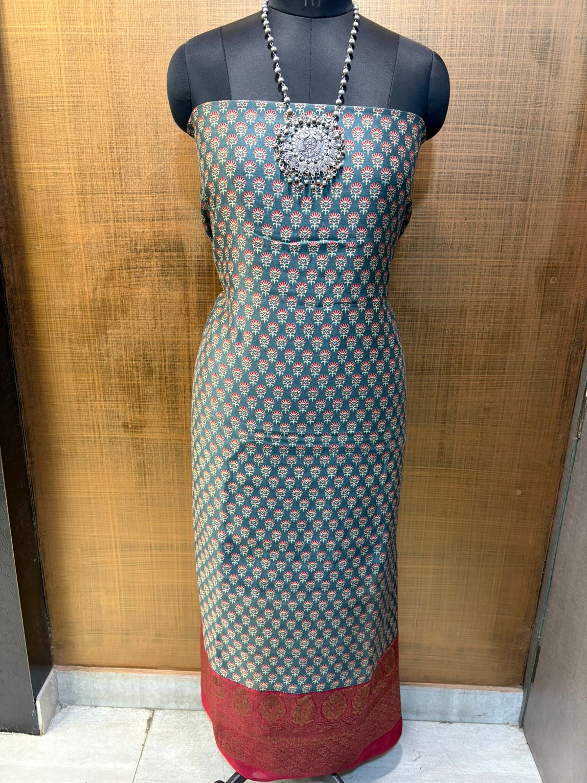 PURE MAHESHWARI SUITS WITH ANTIQUE ZARI BORDER