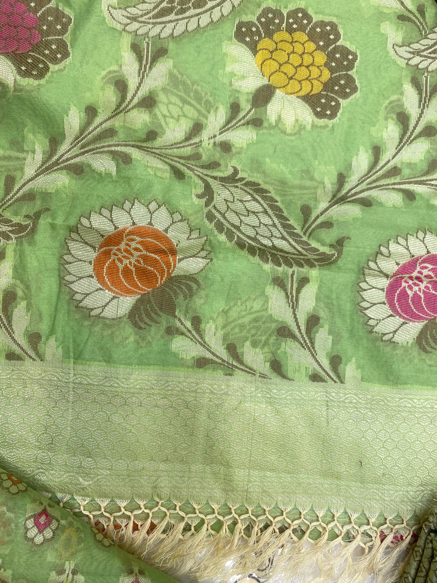 Green Maheshwari suit with Maheshwari Dupatta with Tassels