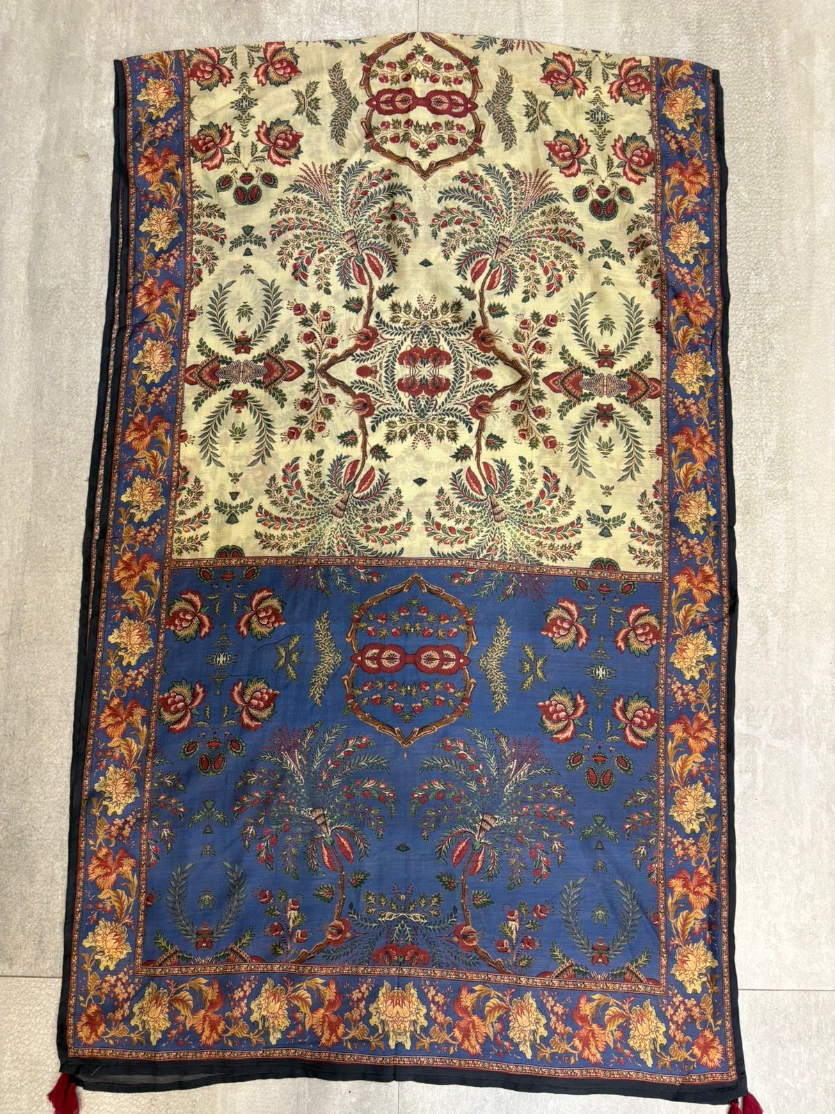 Muslin Beige-green & blue printed stole