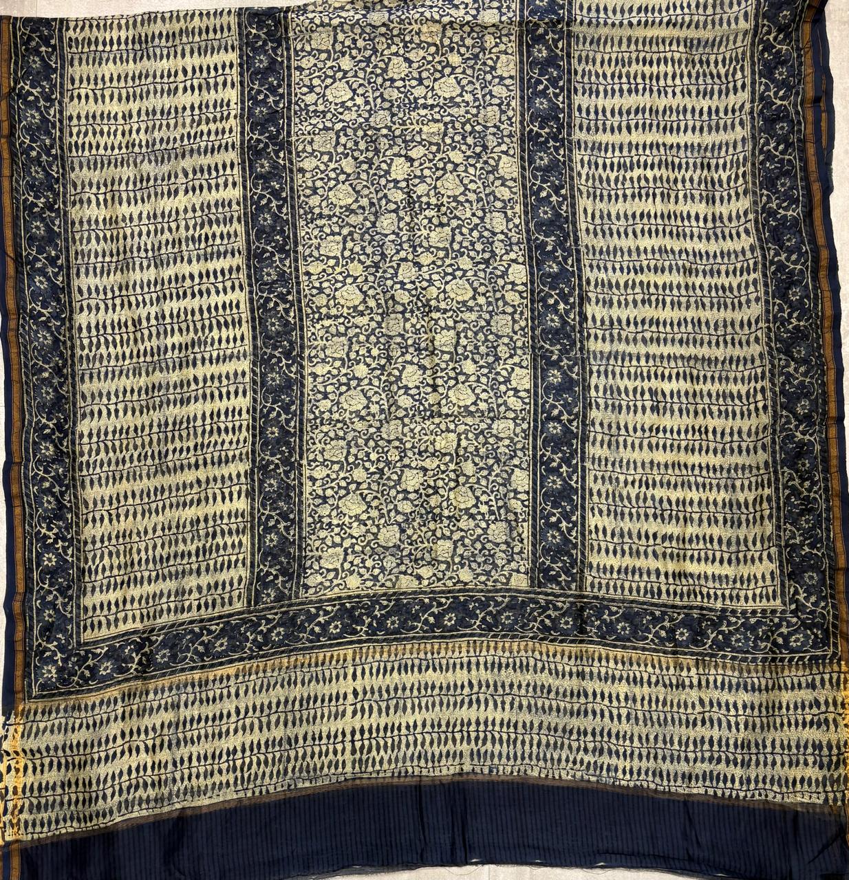 Indigo Maheshwari suit