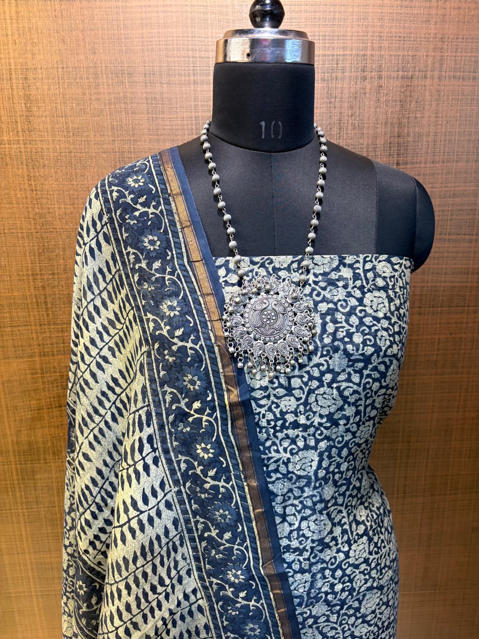 Indigo Maheshwari suit