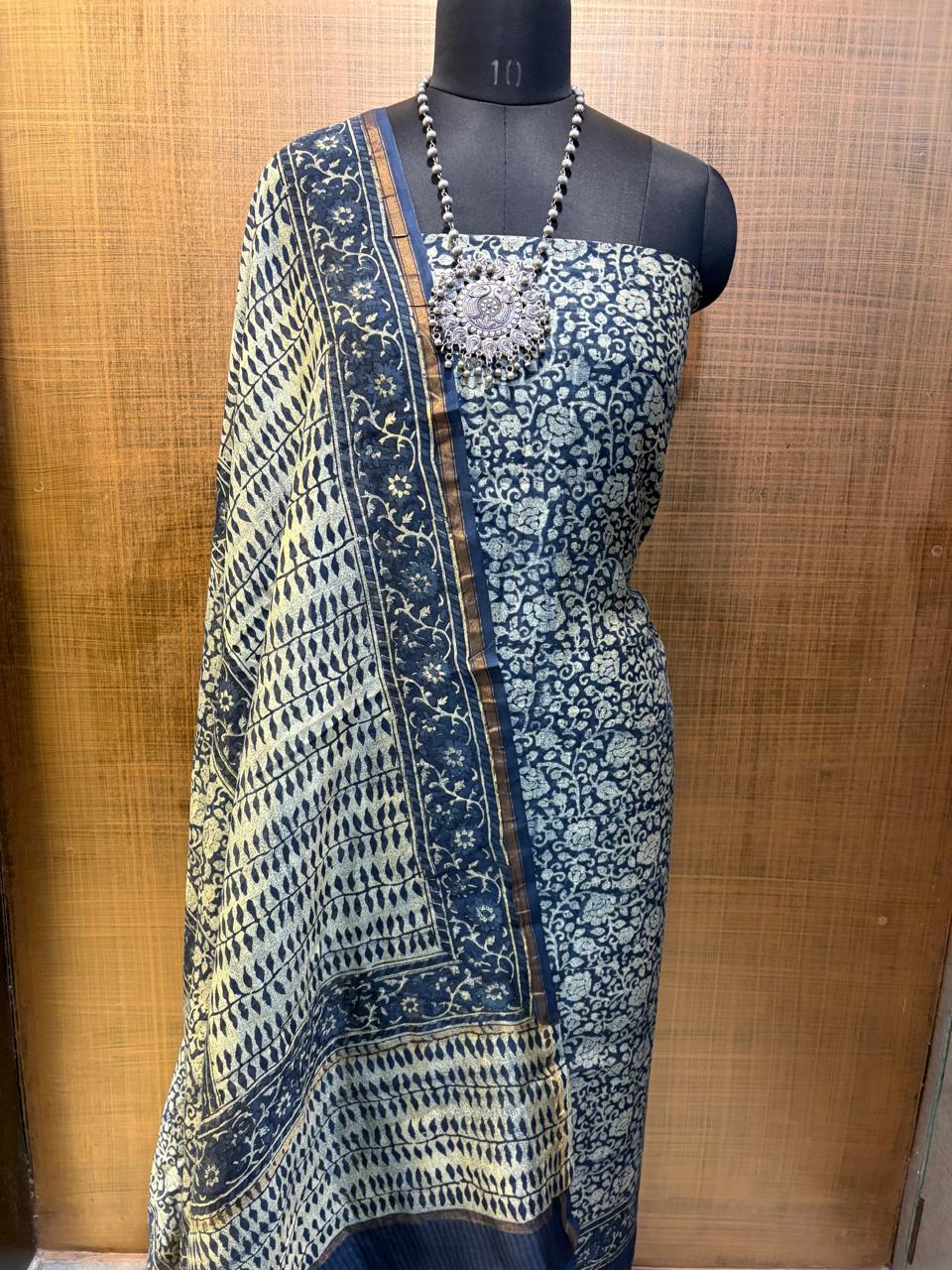 Indigo Maheshwari suit