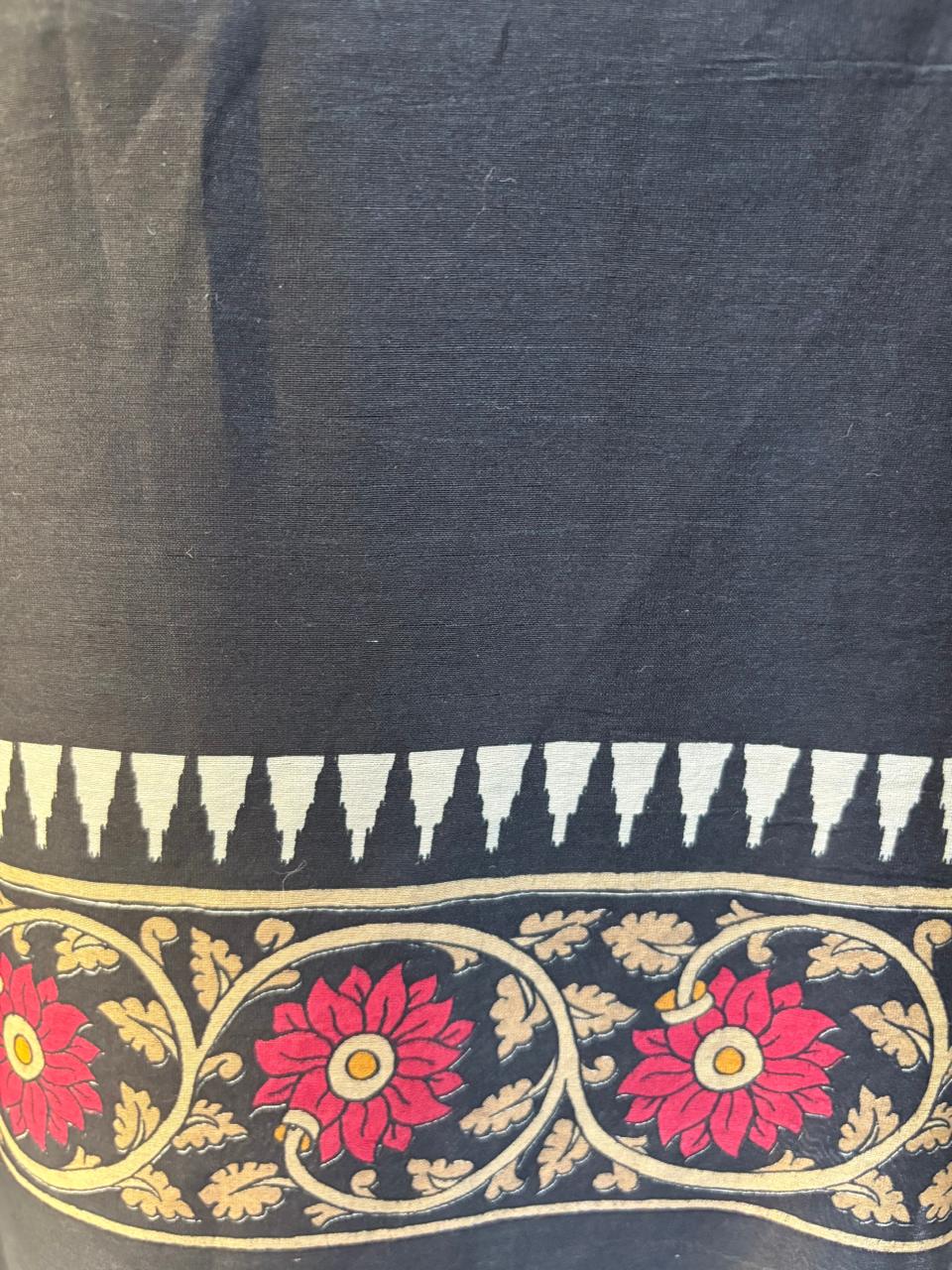 Black Maheshvari suit