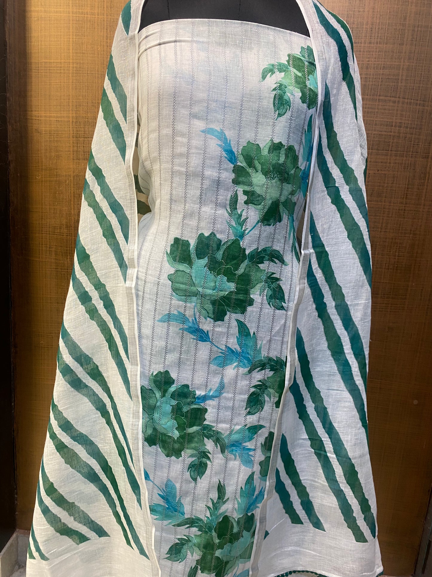 White Linen printed and embroidered Shirt Dupatta