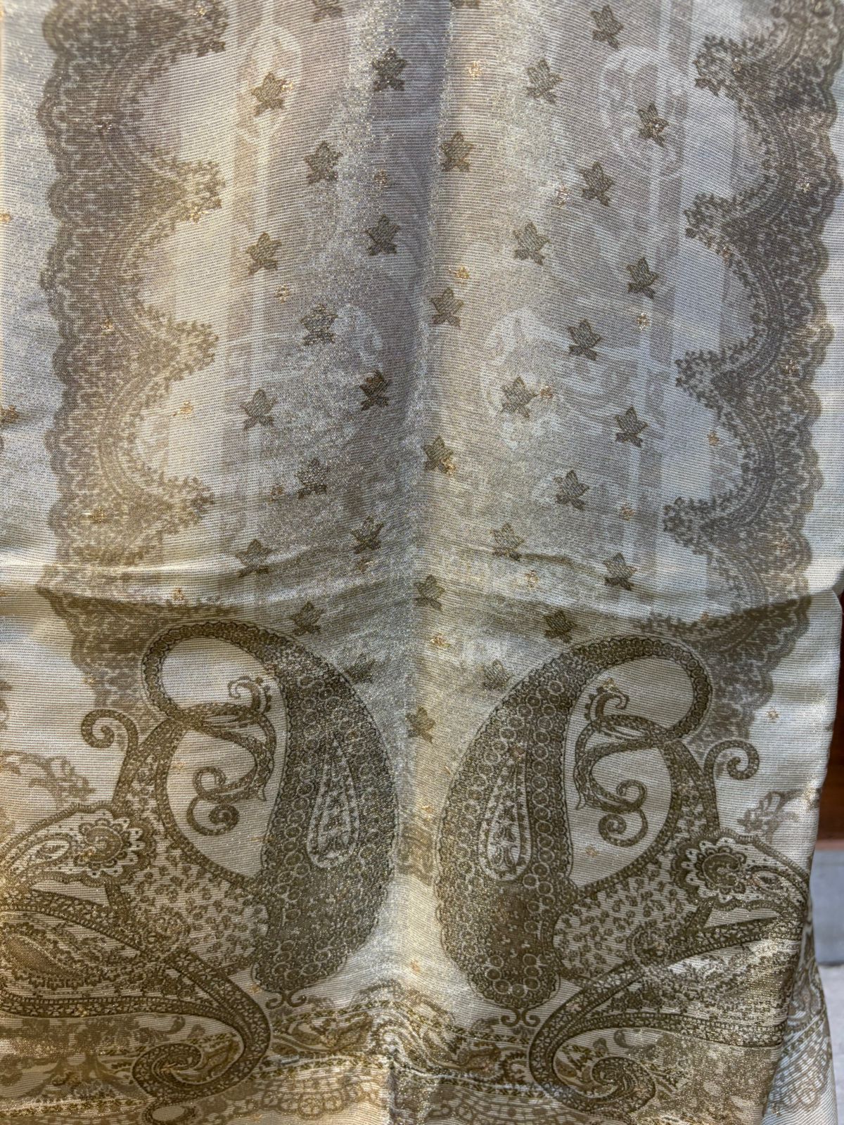 Tissue crepe beige with neck embroidery