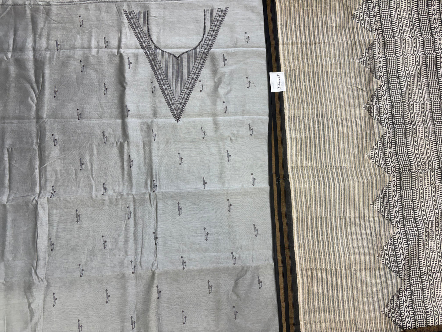 Pure Maheshwari Embroidered Suit