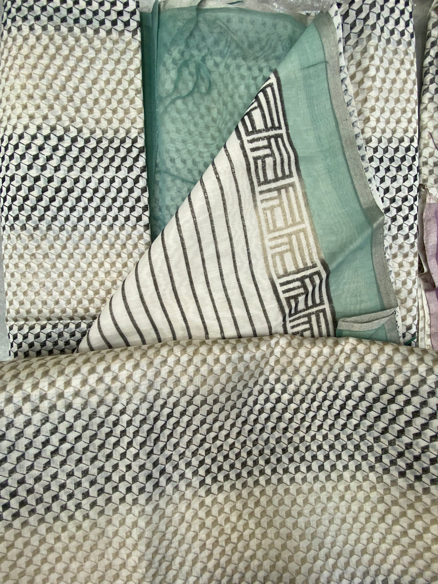Pastel Pure Maheshwari Suit with PopColour