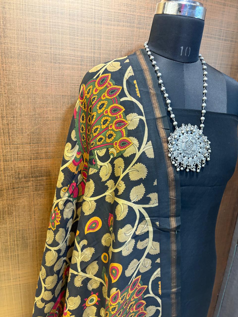 Black Maheshvari suit