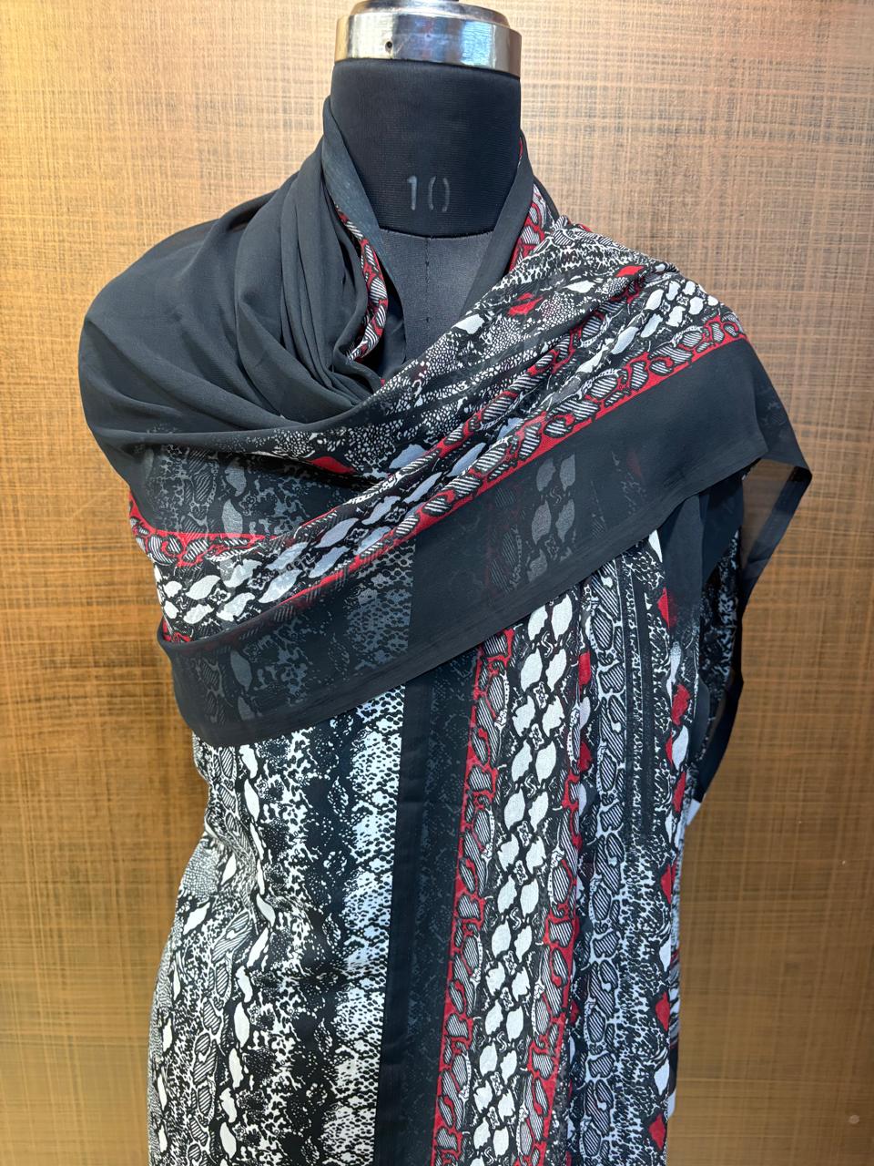 Art Crepe Black and White Suit