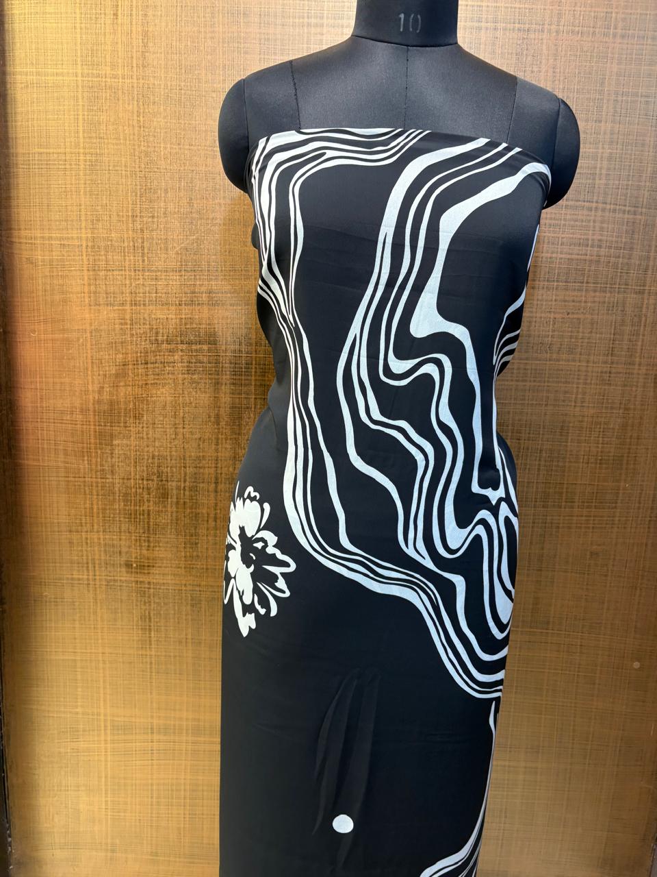 Art Crepe Black and White Suit