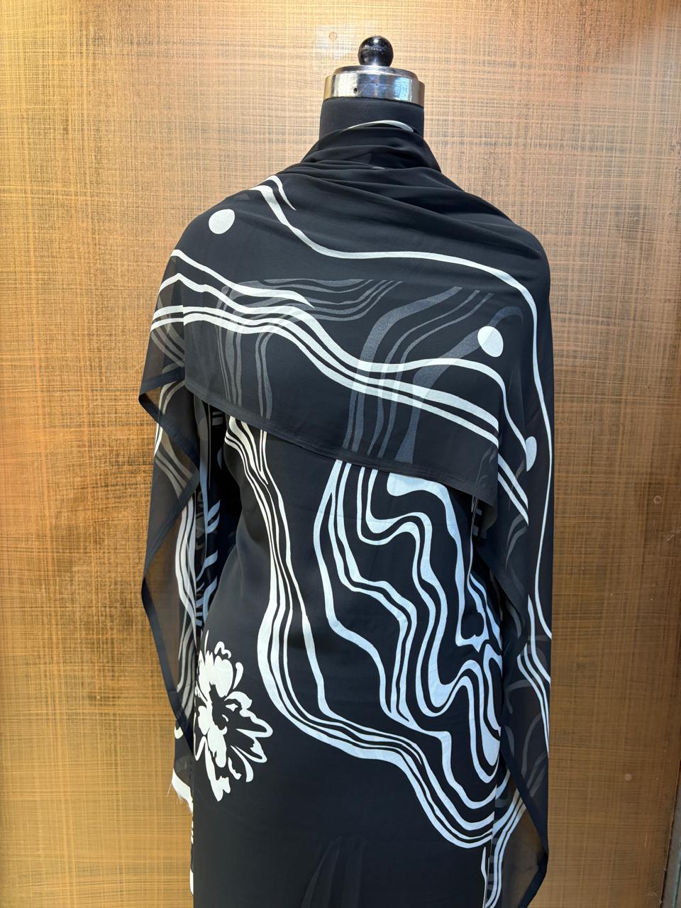 Art Crepe Black and White Suit