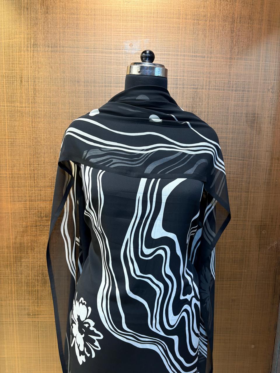 Art Crepe Black and White Suit