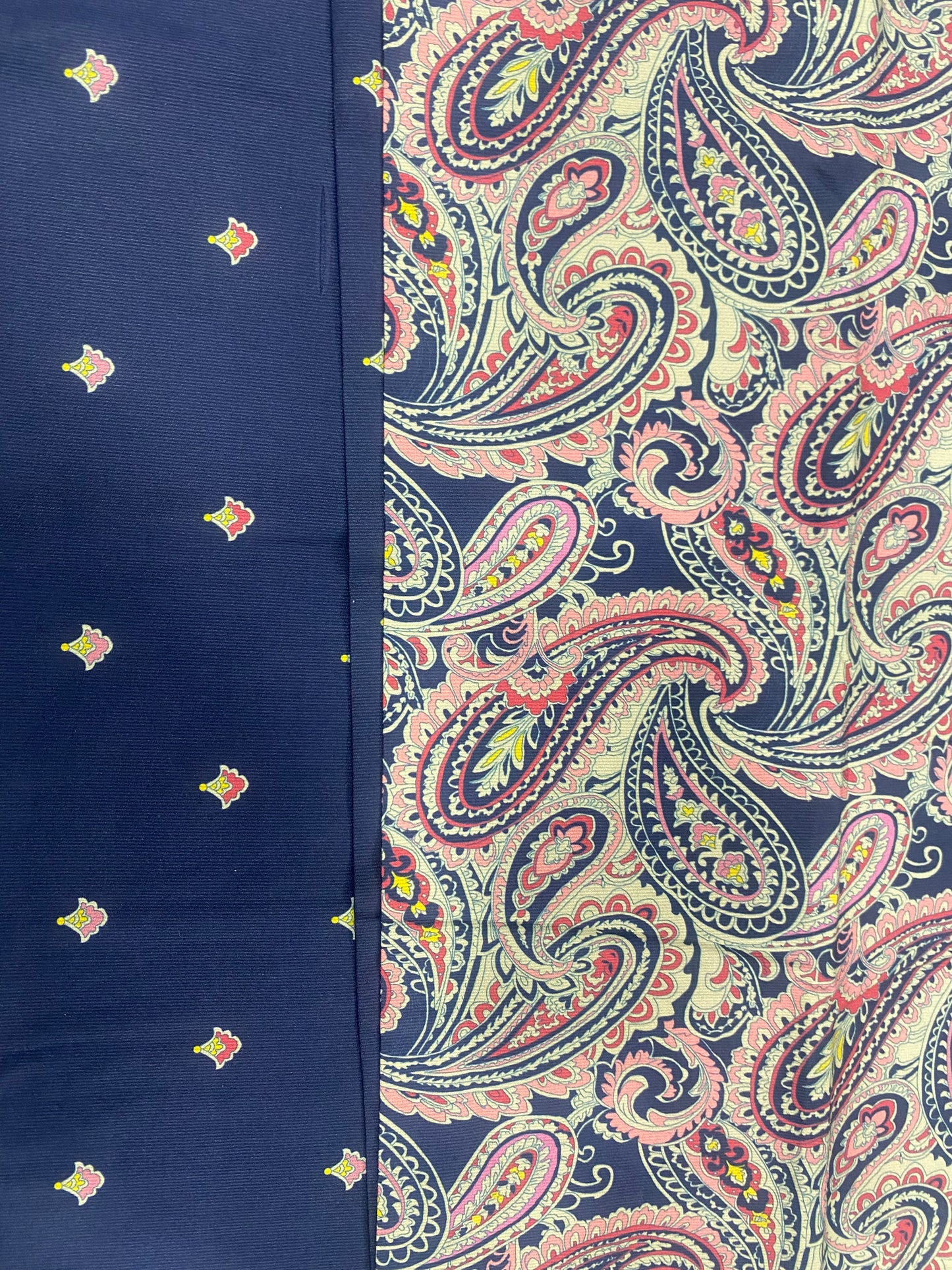 Corduroy paisleys Print suit